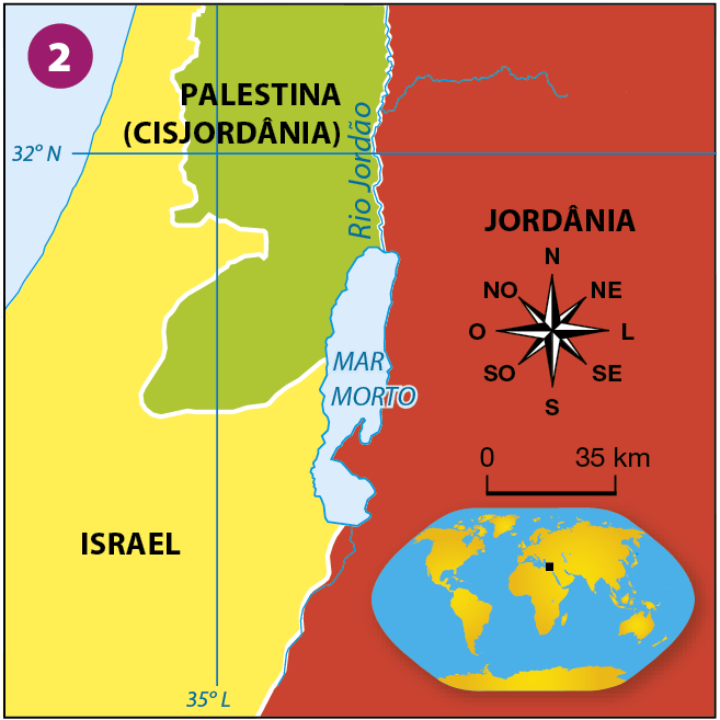 Mapa 2. Mar Morto.  O mapa foca uma região do Oriente Médio, com destaque para o Mar Morto, ao centro. À leste do mar, parte do território da Jordânia. À oeste do mar, Palestina (Cisjordânia) e Israel. O Rio Jordão, que deságua no Mar Morto, também está representado. Na parte esquerda, rosa dos ventos escala de 0 a 35 quilômetros.