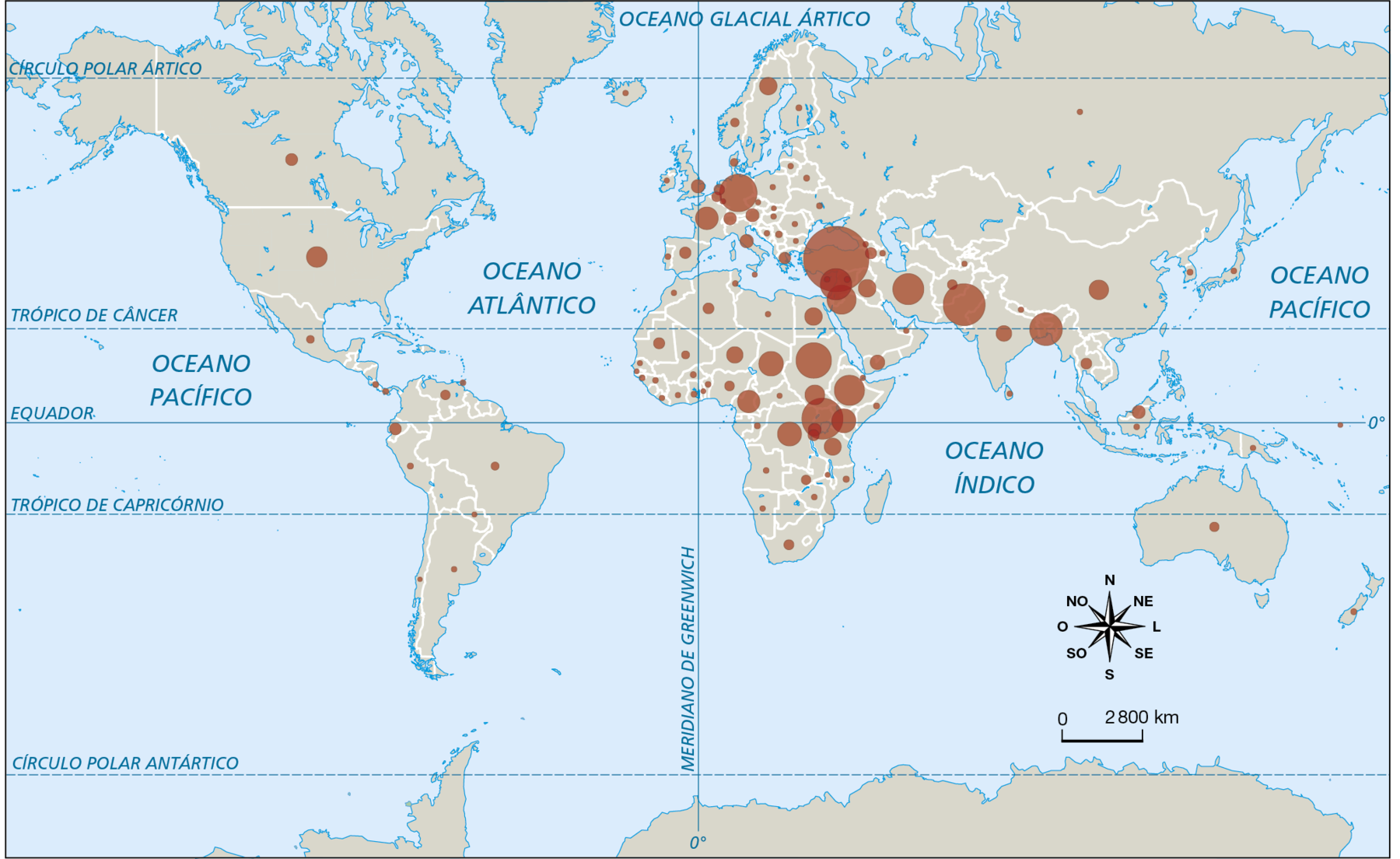 Mapa. Planisfério: presença de refugiados, 2020. 
Planisfério mostrando a presença de refugiados nos países. Círculos de variados tamanhos indicam a presença de refugiados. Há círculos maiores sobre Oriente Médio, Sudão, Etiópia, Quênia, Uganda, Tanzânia, República Democrática do Congo, Chade, Camarões, Irã, Paquistão, Turquia, Bangladesh, Alemanha. 
Há círculos médios sobre Estados Unidos, França, China, Níger.
Há círculos pequenos sobre países da América Latina, região norte e sul da África, Rússia, região leste da Europa, Austrália, Indonésia, Japão. 
Na parte inferior direita, a rosa dos ventos e escala de 0 a 2.800 quilômetros.