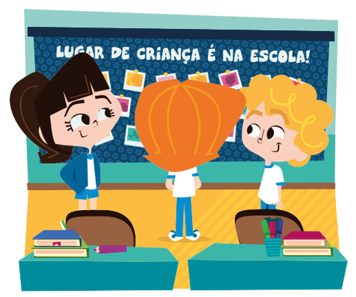 Imagem: Ilustração. Em primeiro plano há livros e lápis sobre carteiras escolares. No centro, três crianças estão sorrindo observando um quadro ao fundo com fotografias penduradas. Acima do quadro, a informação: LUGAR DE CRIANÇA É NA ESCOLA! Fim da imagem.