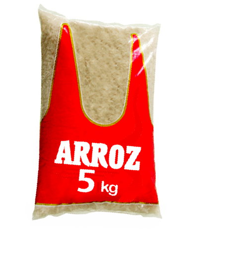 Imagem: Fotografia. Embalagem de arroz com 5 kg.  Fim da imagem.