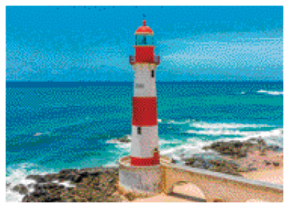 Imagem: Fotografia. Um farol com formato de cilindro comprido, vermelho e branco. Ao fundo, o mar.   Fim da imagem.