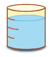 Ilustração. Um copo medidor com três riscos. Dentro há água até o terceiro risco.
