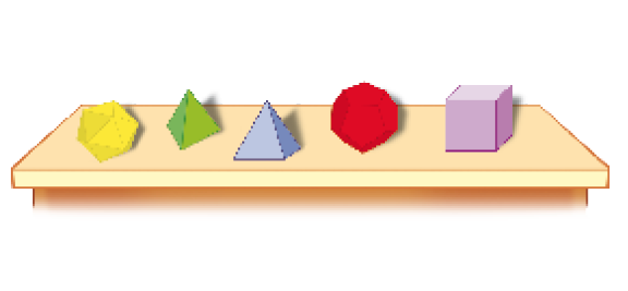 Imagem: Ilustração. Figuras geométricas sobre uma mesa: dois poliedros, duas pirâmides e um cubo.   Fim da imagem.