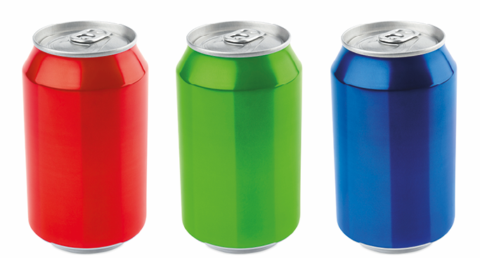 Fotografia. Três latas de alumínio, uma vermelha, uma amarela e uma azul.
