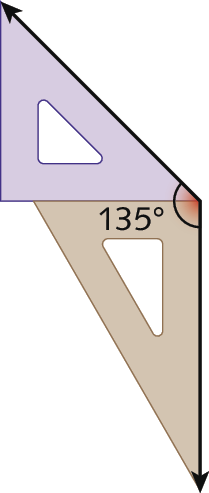 Ilustração. Dois esquadros unidos na horizontal, o esquadro roxo está apoiado sobre o esquadro marrom, o vértice do menor ângulo do esquadro roxo está alinhado ao vértice do maior ângulo do esquadro marrom formando um ângulo de 135 graus.