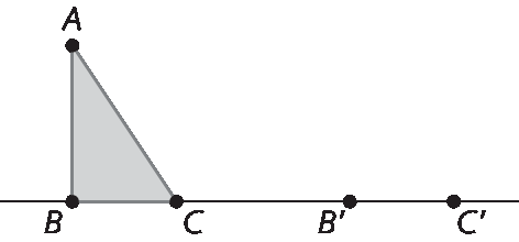 Esquema. Continuação da figura geométrica anterior, agora o triângulo à esquerda de uma reta há os pontos nas vértices B e C em uma reta e acima a vértice com o ponto A. À direita da reta há a pontos B linha e C linha identificados