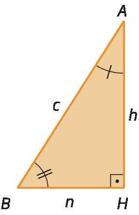 Ilustração. Triângulo retângulo HBA, com o ângulo reto em H. A medida do comprimento do cateto AH está representada por h. A medida do comprimento do cateto HB, está representada por n. A medida do comprimento da hipotenusa AB está representada por c. O ângulo HAB está marcado com um arco e um traço. O ângulo ABH está marcado com um arco e dois traços.