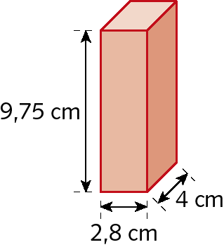 Figura geométrica. Paralelepípedo vermelho com dimensões de medidas: 2,8 centímetros de largura, 4 centímetros de comprimento e 9,75 centímetros de altura.