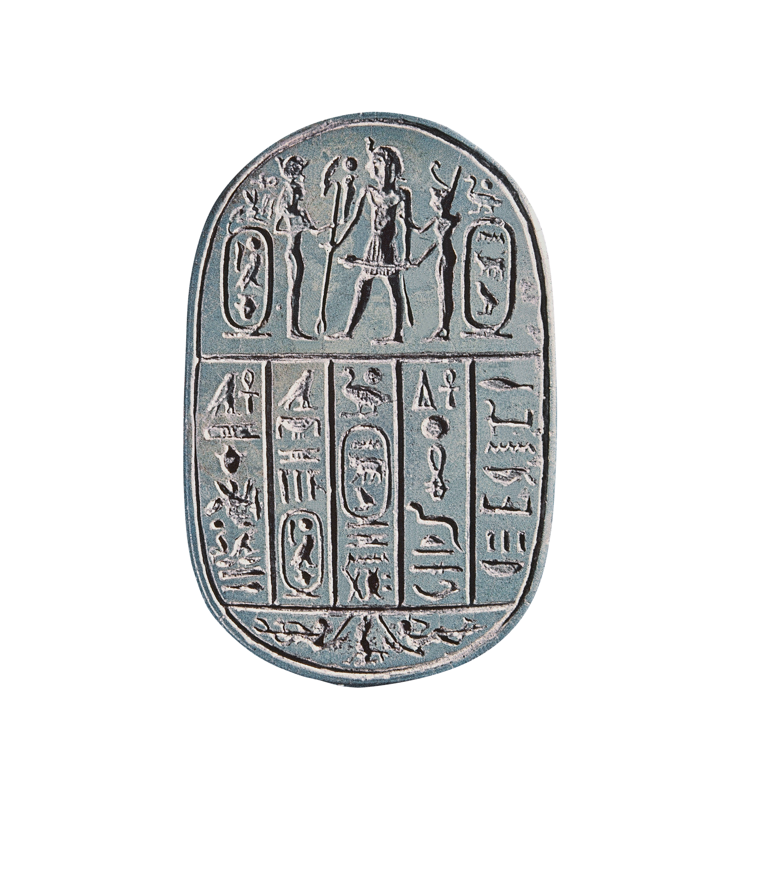 Artefato. Uma placa de pedra de formato ovalado, contendo vários hieróglifos.