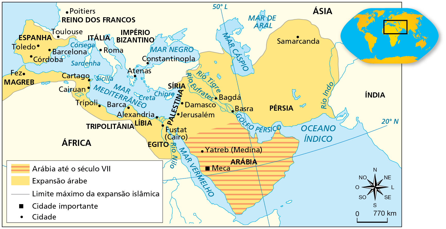 Mapa. Mundo: expansão islâmica (632-850). Destaque para parte do território asiático, europeu e africano. Em amarelo com listras laranjas, Arábia até o século sete, compreendendo a maior parte da Península Arábica, banhada pelo Mar Vermelho, Oceano Índico e Golfo Pérsico, abrangendo a cidade de Yatreb (Medina) e a cidade importante de Meca, destacada por um quadrado preto. Em amarelo, Expansão árabe, compreendendo o restante da Península Arábica e territórios na Pérsia, Síria e Palestina, na Ásia, incluindo as cidades de Samarcanda, Basra, Bagdá, Damasco e Jerusalém; territórios de Egito, Líbia e Magreb, na África, incluindo as cidades de Fustat (Cairo), Alexandria, Barca, Trípoli, Cairuan, Cartago e Fez; e a Península Ibérica, na Europa, incluindo as cidades de Toledo, Córdoba e Barcelona. No canto inferior direito, rosa dos ventos e escala de 0 a 770 quilômetros.
