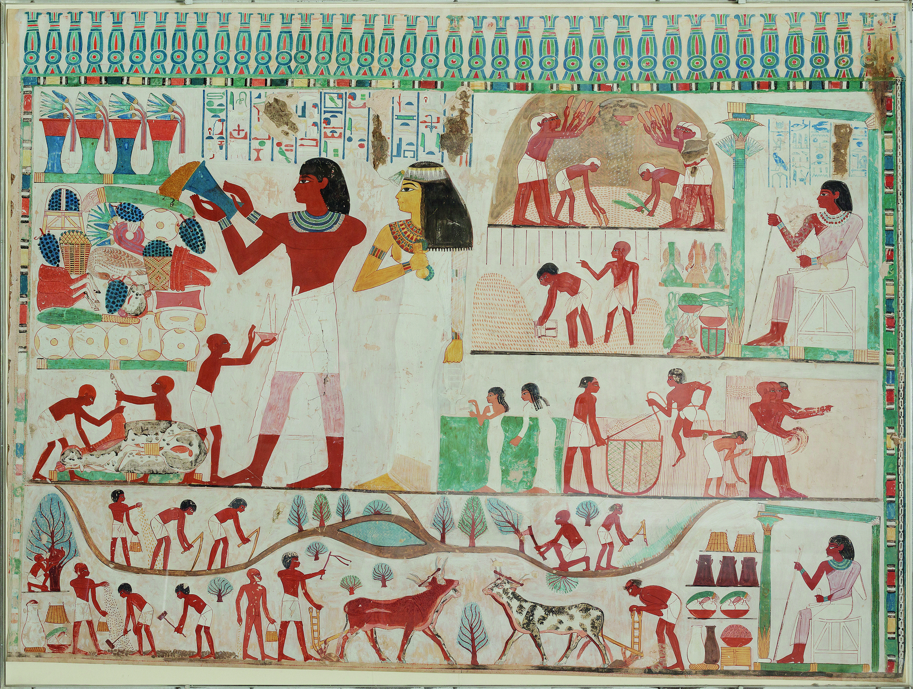 Pintura. Egípcios em diferentes atividades, como plantação, manuseio e utilização do arado, inclusive com tração animal, semeadura, colheita e armazenagem de alimentos.
