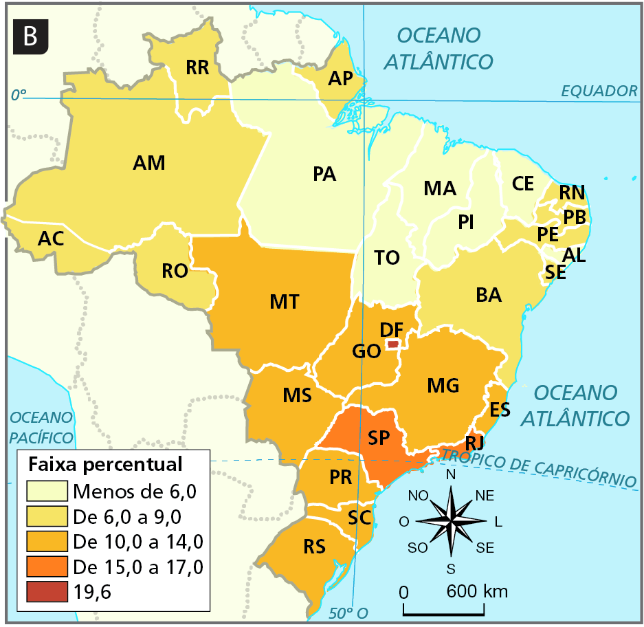 Mapa B. Brasil: percentual de domicílios com acesso à internet em 2017. Mapa das unidades federativas destacadas em tonalidades de cor que variam do mais fraco (amarelo claro) para o mais forte (marrom) de acordo com as faixas percentuais de domicílios com acesso à internet em 2017, indicadas na legenda.
Faixa de menos de 6 porcento: Pará, Maranhão, Piauí, Tocantins, Ceará, Alagoas.
Faixa de 6 a 9 por cento: Roraima, Amapá, Amazonas, Acre, Rondônia, Rio Grande do Norte, Paraíba, Pernambuco, Sergipe, Bahia.
Faixa de 10 a 14 por cento: Mato Grosso, Mato Grosso do Sul, Goiás, Minas Gerais, Espírito Santo, Paraná, Santa Catarina, Rio Grande do Sul. 
Faixa de 15 a 17 por cento: São Paulo, Rio de Janeiro. 
Faixa de 19,6 por cento: Distrito Federal.
Abaixo, rosa dos ventos e escala de 0 a 600 quilômetros.