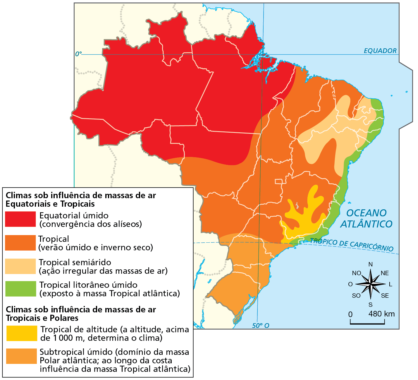 Mapa. Brasil: climas
Mapa do Brasil representando os climas do país.
Climas sob influência de massas de ar Equatoriais e Tropicais: Equatorial úmido (convergência dos alíseos): abrange o Acre, o Amazonas, Roraima, o Amapá, o extremo norte de Tocantins, o Pará (com exceção da porção sudeste), Rondônia (com exceção da porção sul), uma pequena faixa do oeste do Maranhão e o norte de Mato Grosso. Tropical (verão úmido e inverno seco): se estende por toda a região centro-oeste (com exceção do norte do Mato Grosso), por quase todo território de Tocantins e Maranhão, além de extensas porções do Ceará, do Piauí, da Bahia, de Minas Gerais e de São Paulo. Tropical semiárido (ação irregular das massas de ar): interior de estados da região nordeste, com exceção do Maranhão. Tropical litorâneo úmido (exposto à massa Tropical atlântica): faixa litorânea que se estende do norte de São Paulo ao norte do Rio Grande do Norte. 
Climas sob influência de massas de ar Tropicais e Polares: Tropical de altitude (a altitude acima de 1.000 metros, determina o clima): mancha que se estende pela divisa de São Paulo, Minas Gerais e Rio de Janeiro, com maior ocorrência em Minas Gerais. Subtropical úmido (domínio da massa Polar atlântica; ao longo da costa influência da massa Tropical atlântica): clima que se estende por toda a Região Sul e pela porção sul dos estados de São Paulo e Mato Grosso do Sul. 
Na parte inferior, rosa dos ventos e escala de 0 a 480 quilômetros.