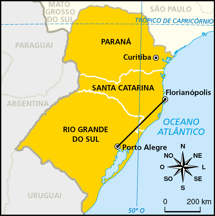 Região Sul do Brasil. 
O mapa mostra o Estado do Paraná (capital Curitiba), Santa Catarina (capital Florianópolis) e Rio Grande do Sul (capital Porto Alegre). Segmento de reta de Florianópolis até Porto Alegre. Na parte inferior direita, rosa dos ventos e escala de 0 a 200 quilômetros.