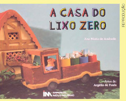 IMAGEM: capa do livro a casa do lixo zero, ilustrada com um porquinho na cabine de uma caminhonete com lixos recicláveis separados na caçamba. FIM DA IMAGEM.
