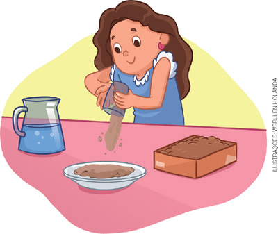 IMAGEM: inês está preparando uma mistura. em sua mesa há uma jarra de água e um recipiente com terra. em um prato, ela usa um copo de vidro, para despejar a mistura dos dois. FIM DA IMAGEM.