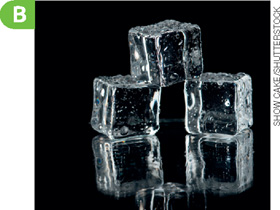 IMAGEM: em b, estão cubos de gelo transparentes empilhados. FIM DA IMAGEM.