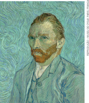 IMAGEM: pintura autorretrato, de Vincent van gógue. ela mostra o retrato de um homem branco com cabelo e barba ruivos. ele usa um terno azul e olha para frente com uma expressão séria. FIM DA IMAGEM.