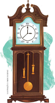 IMAGEM: grande relógio de madeira ornamentada com um pêndulo na parte de baixo. o ponteiro menor aponta para o número 3 e o ponteiro maior indica o número 12. FIM DA IMAGEM.