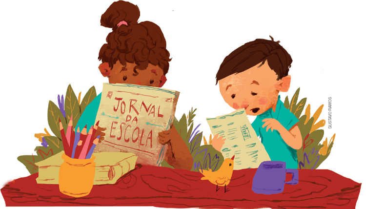 IMAGEM: duas crianças são ilustradas lendo o jornal da escola. à frente delas, há um livro, um potinho com vários lápis, um pequeno passarinho e uma caneca. FIM DA IMAGEM.