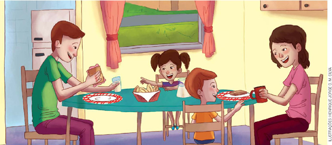 IMAGEM: uma família toma café da manhã ao redor de uma mesa na cozinha. à esquerda está o pai e, à direita, a mãe. há duas crianças em cada um dos lados da mesa. ao fundo, há uma geladeira, armários e uma janela com cortinas. FIM DA IMAGEM.
