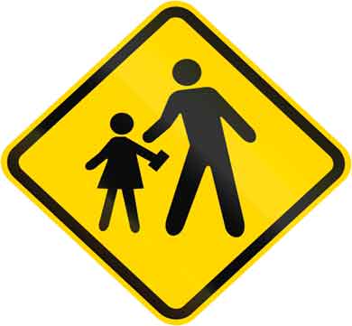 IMAGEM: placa amarela em formato de losango mostrando uma criança andando ao lado de um adulto. FIM DA IMAGEM.
