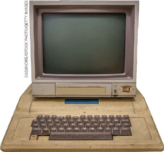 IMAGEM: um computador antigo. FIM DA IMAGEM.