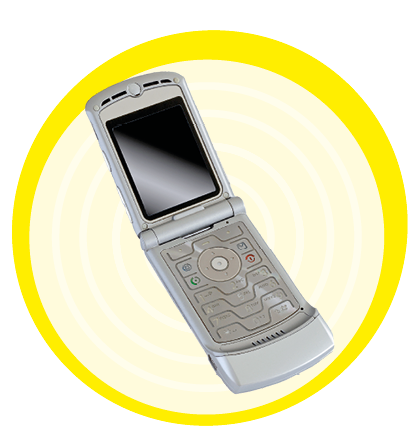 Imagem: Fotografia. Telefone celular com visor maior e números em flipe. Fim da imagem.