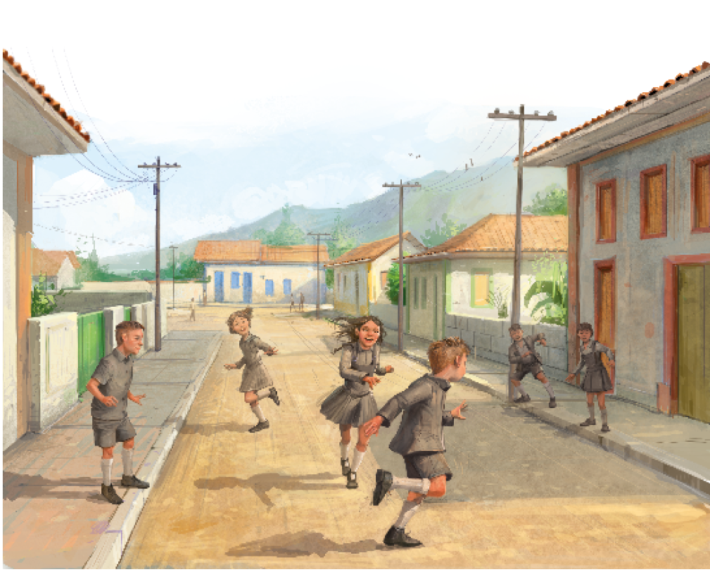 Imagem: Ilustração. No centro, uma menina está correndo atrás de um menino em uma rua de terra. Ao lado, duas meninas e dois meninos estão correndo, sorrindo e observando. As meninas estão com camisa e saia cinza e os meninos estão com camisa e bermuda cinza. Nas laterais há casas, árvores e postes. Ao fundo, morros.  Fim da imagem.