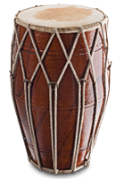 Imagem: Ilustração. Atabaque, instrumento de percussão alto e marrom.  Fim da imagem.