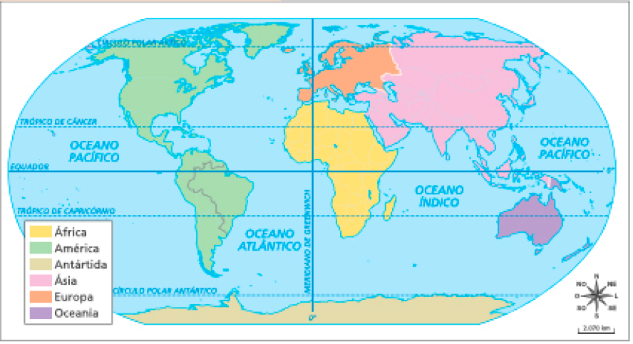 Imagem: Mapa. Planisfério: continentes e oceanos. Mapa do planeta Terra com os continentes coloridos e os oceanos em azul: Oceano Pacífico, Oceano Atlântico, Oceano Índico e Oceano Pacífico. A le-genda indica os continentes: África, América, Antártida, Ásia, Europa e Oceania. Tem linhas na horizontal, de cima para baixo: Círculo Polar Ártico, Trópico de Câncer, Equador, Trópico de Capri-córnio e Círculo Polar Antártico. Na vertical: Meridiano de Greenwich.    Fim da imagem.
