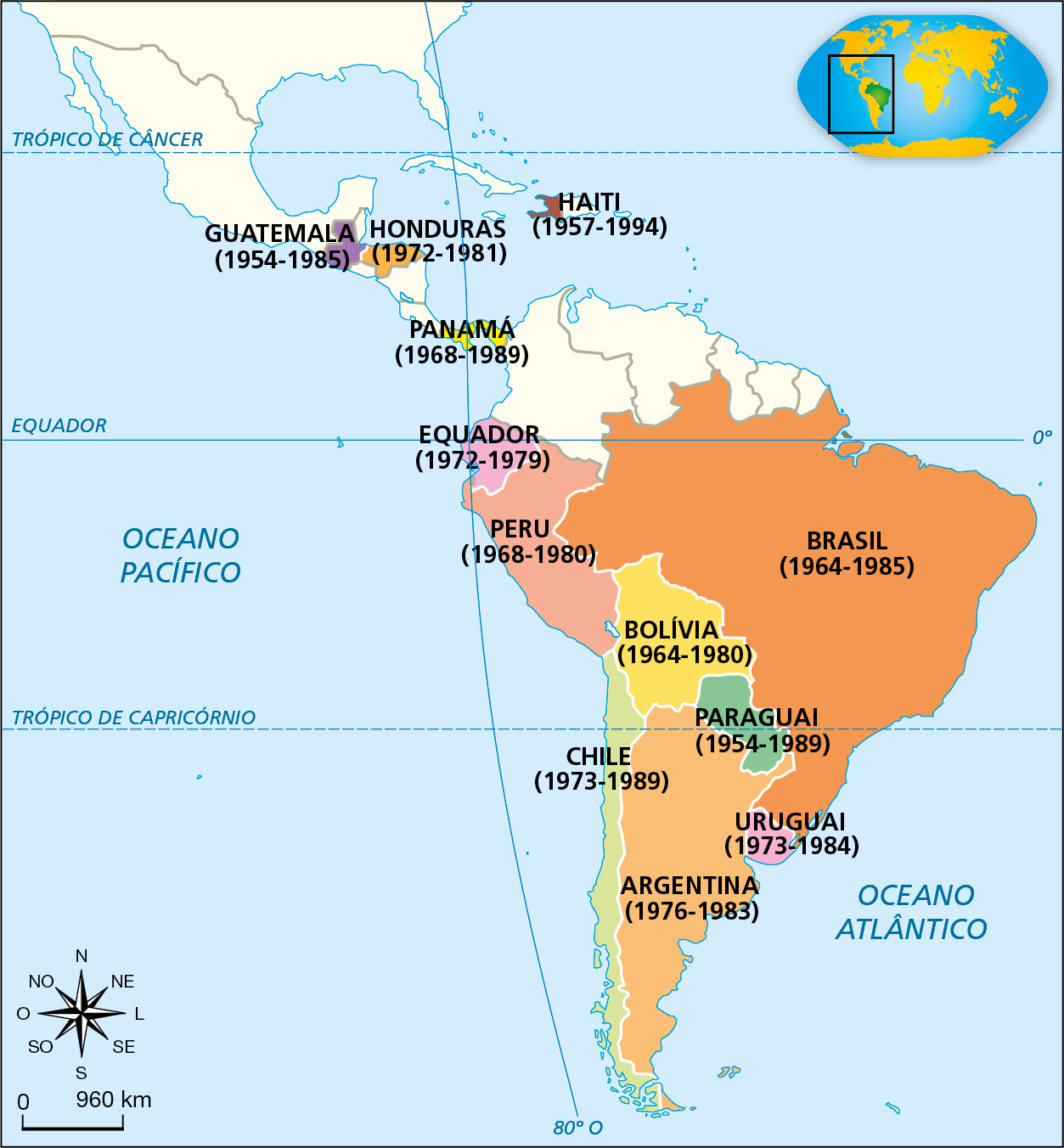 Mapa. Ditaduras na América Latina, 1954-1994. Destaque para o continente americano. Sem legenda.
No mapa, o nome dos países é acompanhado do período de duração das respectivas ditaduras: Haiti (1957 a 1994); Honduras (1972 a 1981); Guatemala (1954 a 1985); Panamá (1968 a 1989); Equador (1972 a 1979); Peru (1968 a 1980); Bolívia (1964 a 1980); Brasil (1964 a 1985); Paraguai (1954 a 1989); Chile (1973 a 1989); Uruguai (1973 a 1984); Argentina (1976 a 1983).
No canto inferior esquerdo, rosa dos ventos e escala de 0 a 960 quilômetros.