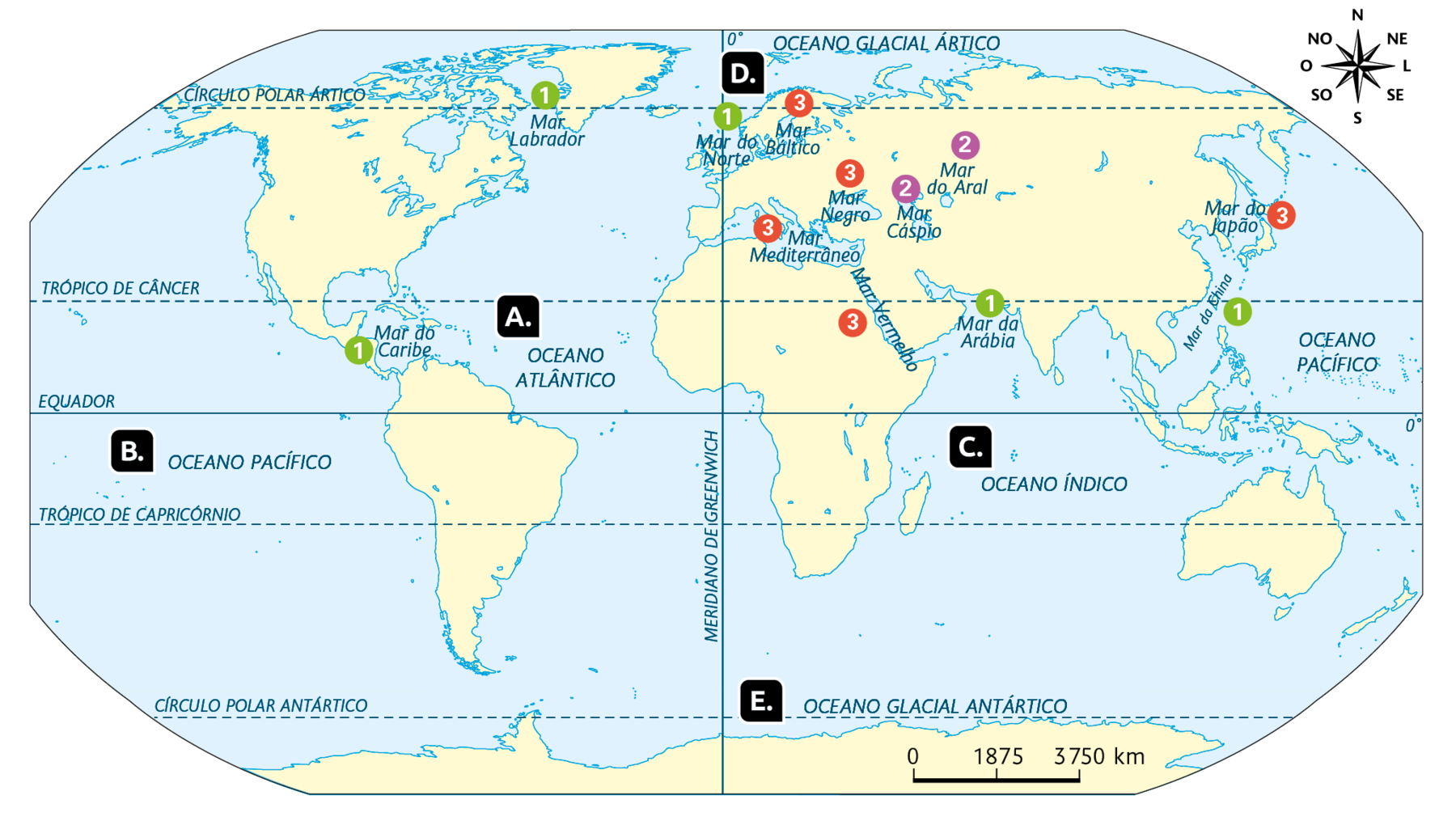 Planisfério. Oceanos e mares (2018). 
Os oceanos estão indicados os oceanos com letras: Letra A, Oceano Atlântico. Letra B, Oceano Pacífico. Letra C, Oceano Índico. Letra D, Oceano Glacial Ártico. Letra E, Oceano Glacial Antártico. Os mares estão indicados com números: Número 1 para mar aberto: Mar da Arábia; Mar da China; Mar do Norte; Mar Labrador. Número 2 para mar fechado: Mar do Aral; Mar Cáspio. Número 3 para mar interior: Mar Báltico; Mar Mediterrâneo; Mar Negro; Mar do Japão. No canto superior direito, a rosa dos ventos, e na parte inferior, a escala: 1875 quilômetros por centímetro.