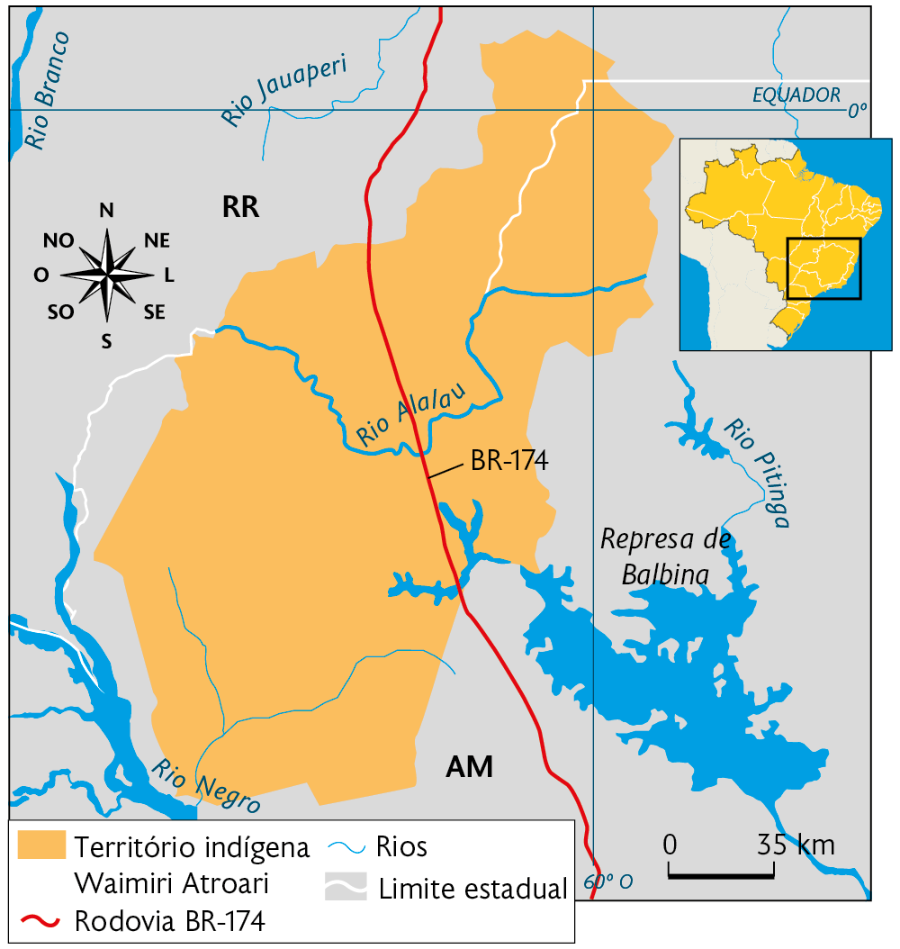 Mapa. Terra indígena Waimiri Atroari. 
O território está localizado na região nordeste do Amazonas, próxima a Represa de Balbina, com o Rio Alalau e a B R 174. À direita, mapa de localização, destacando o sudeste do país. À esquerda, a rosa dos ventos, no canto inferior direito, a escala: 35 quilômetros por centímetro.