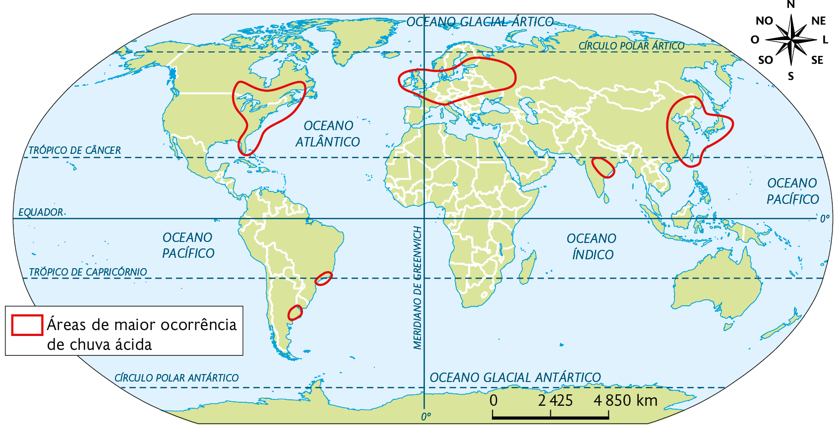 Mapa. Áreas de ocorrência da chuva ácida no mundo (2019). 
Áreas de maior ocorrência de chuva ácida: leste da América do Norte, duas áreas pequenas na costa leste da América do Sul, norte da Europa, sul e leste da Ásia. No canto superior direito, a rosa dos ventos. Na parte inferior, a escala: 4850 quilômetros por centímetro.