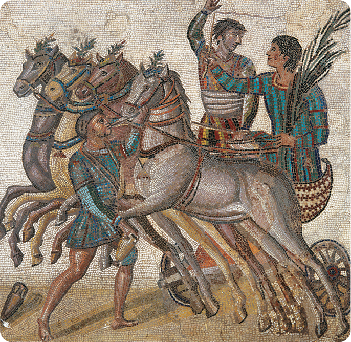 Mosaico.  À direita, dois homens em um veículo com duas rodas puxado por quatro cavalos, um do lado do outro. Ao lado, outro homem segura um dos cavalos.