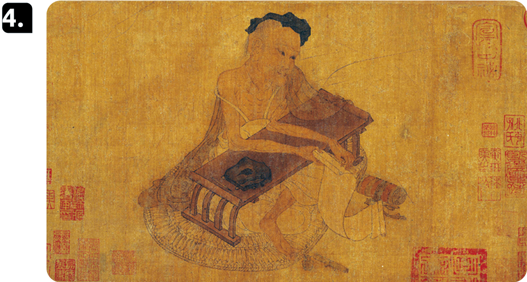 Pintura 4. Homem, com cabelos pretos, está sentado no chão com as pernas cruzadas, os braços sobre uma mesa baixa e segurando com as mãos uma folha de papel.