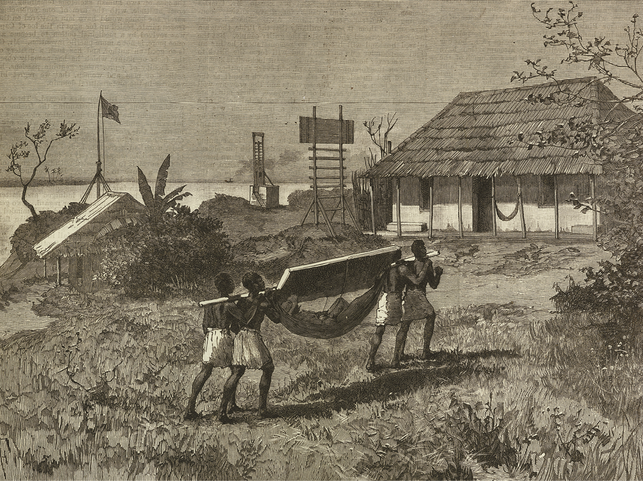 Gravura em preto e branco. Quatro homens negros carregando uma rede presa em um bastão. Eles estão de costas, caminhando. No fundo, uma moradia de madeira com teto de palha.