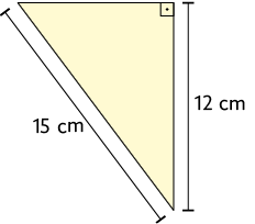Ilustração de um triângulo retângulo, com a indicação de que um lado mede 12 centímetros e o lado oposto ao ângulo reto mede 15 centímetros.