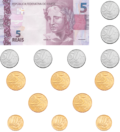 Fotografia de uma cédula e 14 moedas. Cédulas: uma de 5 reais. Moedas: 6 de 50 centavos, 5 de 25 centavos e 3 de 10 centavos.