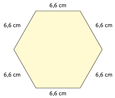 Ilustração de um hexágono regular com medida de comprimento de seu lado igual a 6,6 centímetros.