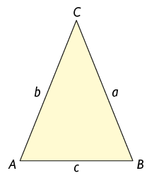 Ilustração de um triângulo A B C. Dois de seus lados têm medidas de comprimento iguais: A C e B C. A medida de comprimento do lado A C é b; do lado A B é c e do lado B C é a.