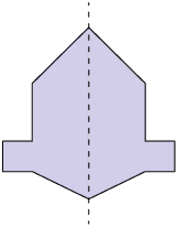 Ilustração do polígono anterior de 12 lados, dividido ao meio, por um eixo vertical tracejado, em duas figuras simétricas. 