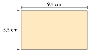 Ilustração de um retângulo com medida de comprimento 9,4 centímetros e medida de largura 5,5 centímetros.