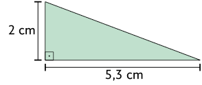 Ilustração de um triângulo retângulo com medida de comprimento da base: 5,3 centímetros e altura: 2 centímetros.