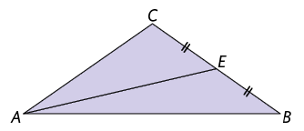 Ilustração de dois triângulos, com um lado em comum. Um tem vértices, em sentido anti-horário, A, B e E. O outro tem vértices, em sentido anti-horário, A, E e C. O lado B E e o lado E C tem o mesmo tamanho.