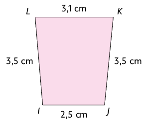 Ilustração de um paralelogramo I J K L. A base I J é oposta ao lado L K e o lado L I é oposto ao lado K J. A medida do comprimento do lado I J é 2,5 centímetros e do lado L K é 3,1 centímetros. A medida do comprimento dos lados L I e K J é 3,5 centímetros.