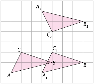 Ilustração de uma malha quadriculada com três triângulos iguais. À esquerda, está o triângulo A B C, à frente, transladado em 3 quadradinhos para a direita, está o triângulo A1 B1 C1. E acima, refletido em relação ao triângulo A1 B1 C1, está o triângulo A2 B2 C2.