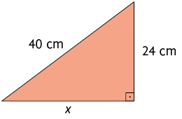Ilustração de um triângulo retângulo. A hipotenusa tem medida de comprimento 40 centímetros. Um dos catetos tem medida de comprimento 24 centímetros e o outro cateto está indicado por x.