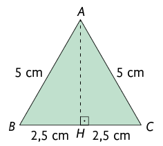 Ilustração de um triângulo equilátero A B C com medida de comprimento dos lados igual a 5 centímetros. Há um segmento A H traçado, relativo à altura, em que H está sobre o lado B C. Esse segmento divide o ângulo A em duas partes iguais e também divide o lado B C em duas partes iguais, B H e H C. Essas duas partes tem medida 2,5 centímetros. Além disso, esse segmento A H separa o triângulo equilátero em dois triângulos retângulos.